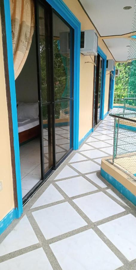 Casimero House * Manoc-Manoc
